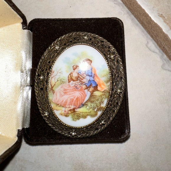 Antique Brooch - Picture 2 of 6